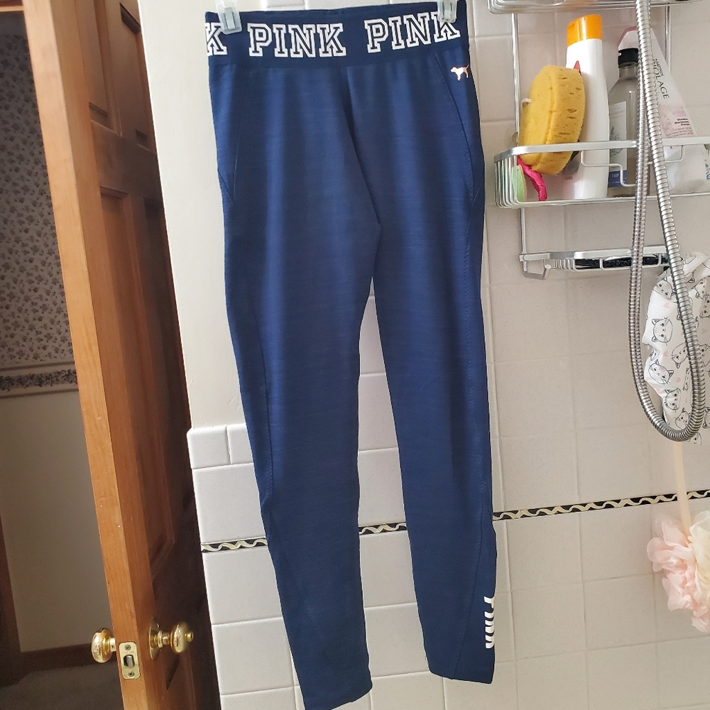 PINK Victoria Secret Ultimate Fleece Lined Legging Small